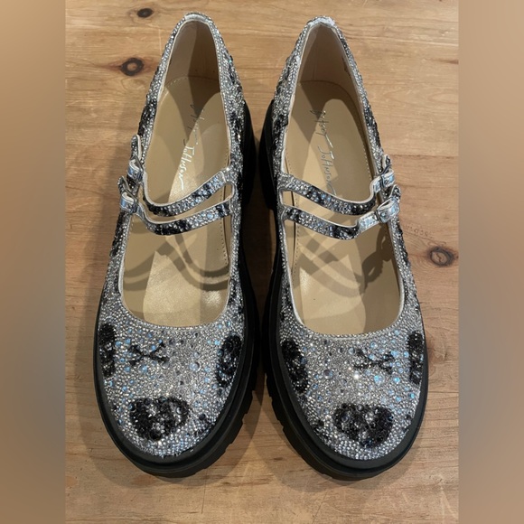 NWOB Betsey Johnson Rico Silver Skull Rhinestone lug sole Mary Janes Edgy 9.5